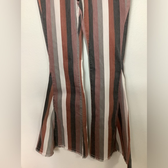 Blushing Brunette Stripe Super Flare Jeans Boho Festival WMS SZ L Five Pocket. - Picture 2 of 10